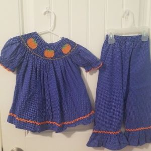 Girls smocked outfit